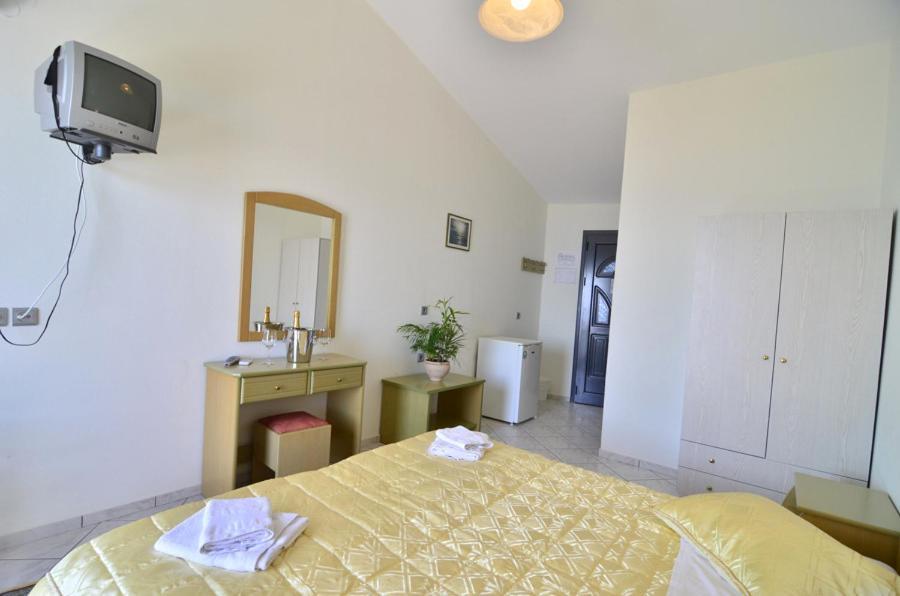Hotel Olympiada Vráchos Екстериор снимка