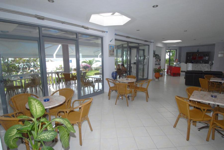 Hotel Olympiada Vráchos Екстериор снимка