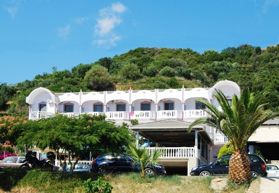 Hotel Olympiada Vráchos Екстериор снимка